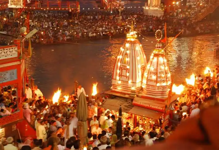 Triveni Ghat Ganga Aarti Image